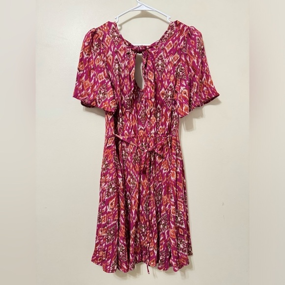 B.O.G. Collective BAND OF THE FREE WOMEN'S MYSTERY TO ME SHORT SLEEVE DRESS - Picture 6 of 12